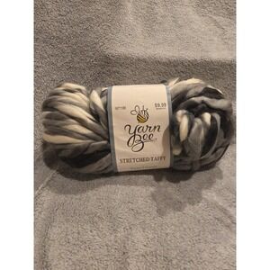 Yarn Bee‎ Stretched Taffy Sweet Licorice 49 Yards 2015